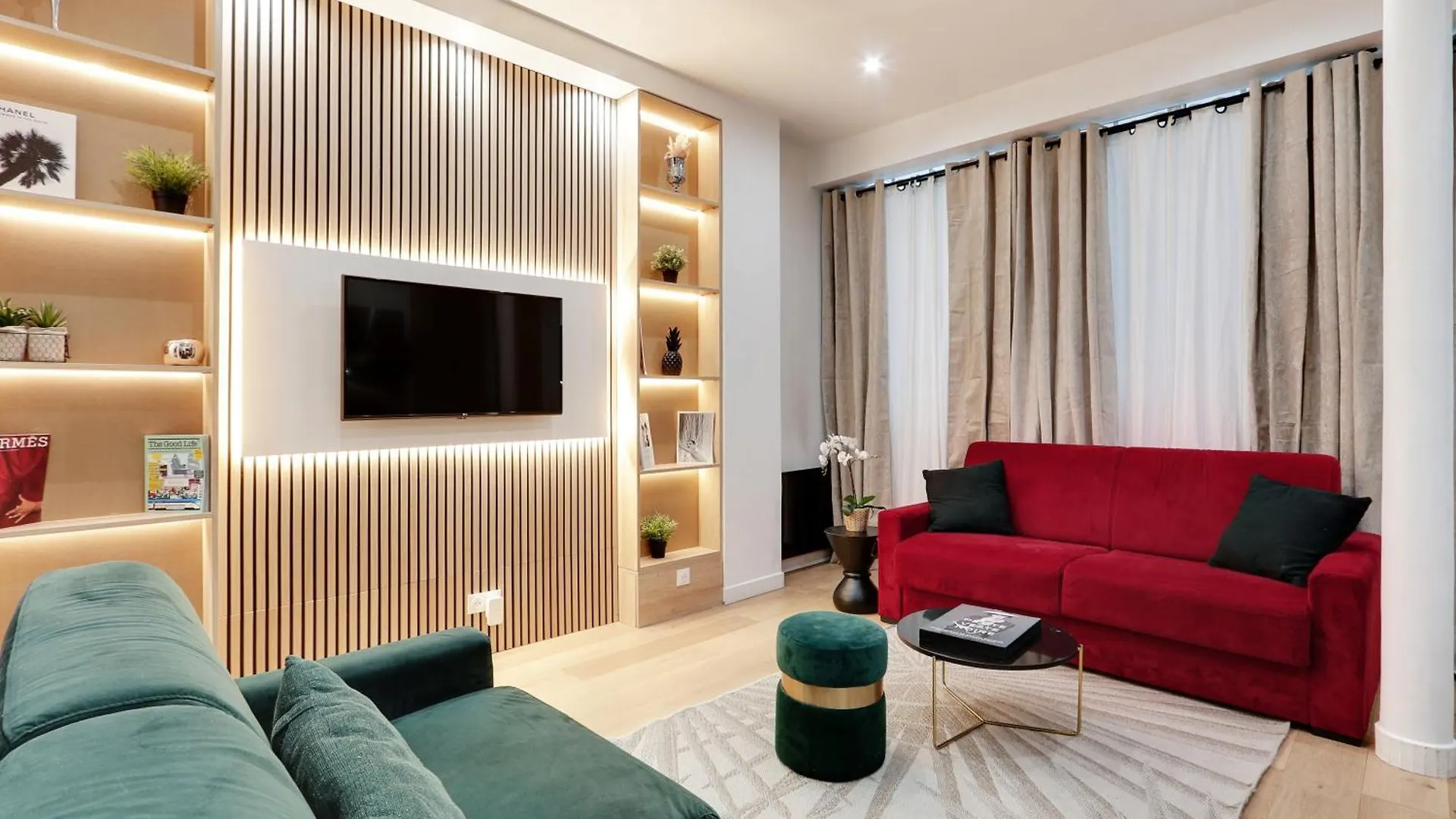 Off Majesti Apartments In Montmartre - Rue Pierre Fontaine Παρίσι 0*,