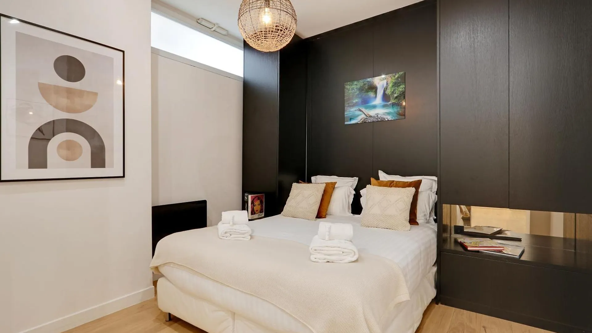 Off Majesti Apartments In Montmartre - Rue Pierre Fontaine Παρίσι