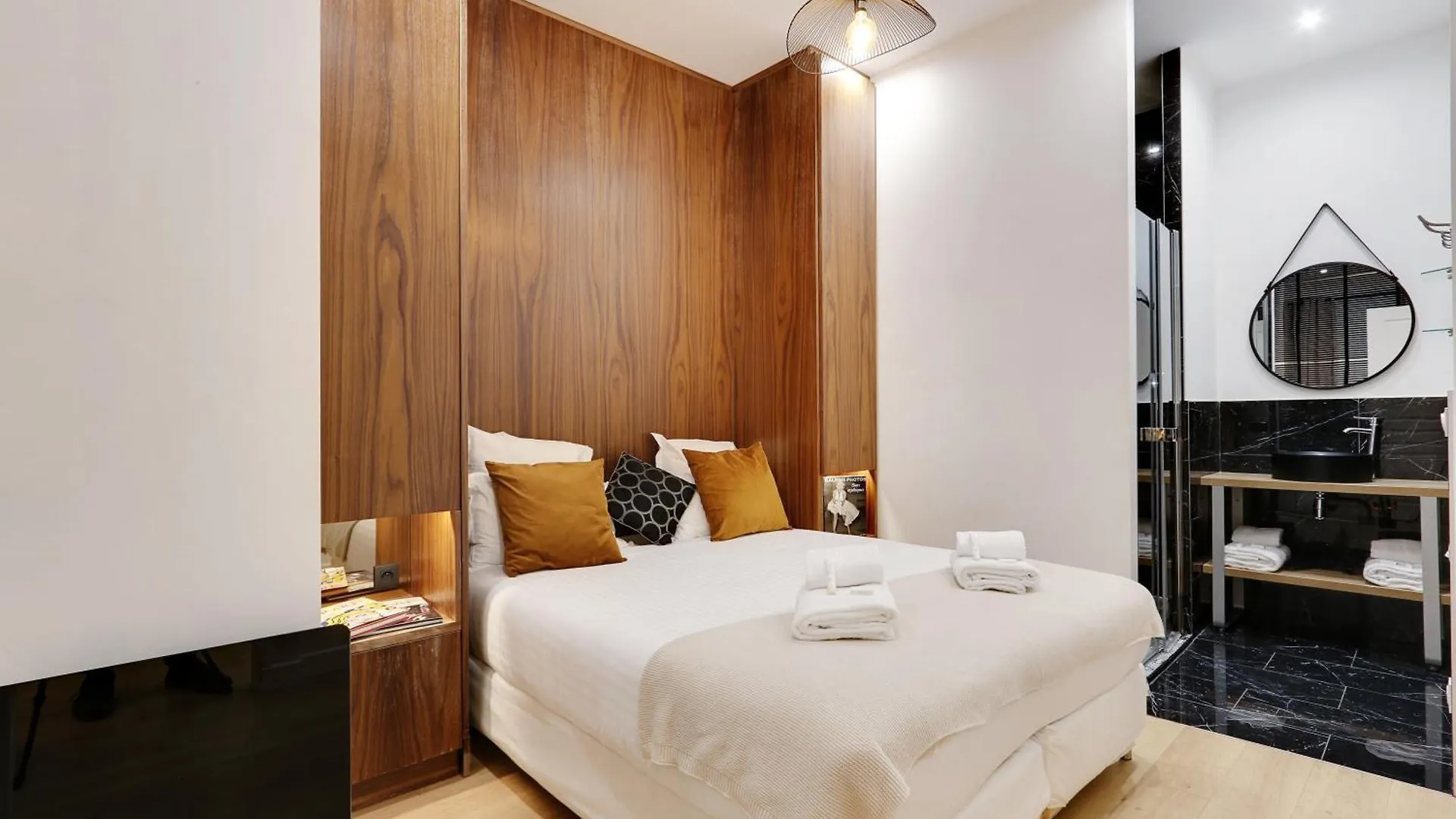 Off Majesti Apartments In Montmartre - Rue Pierre Fontaine Παρίσι