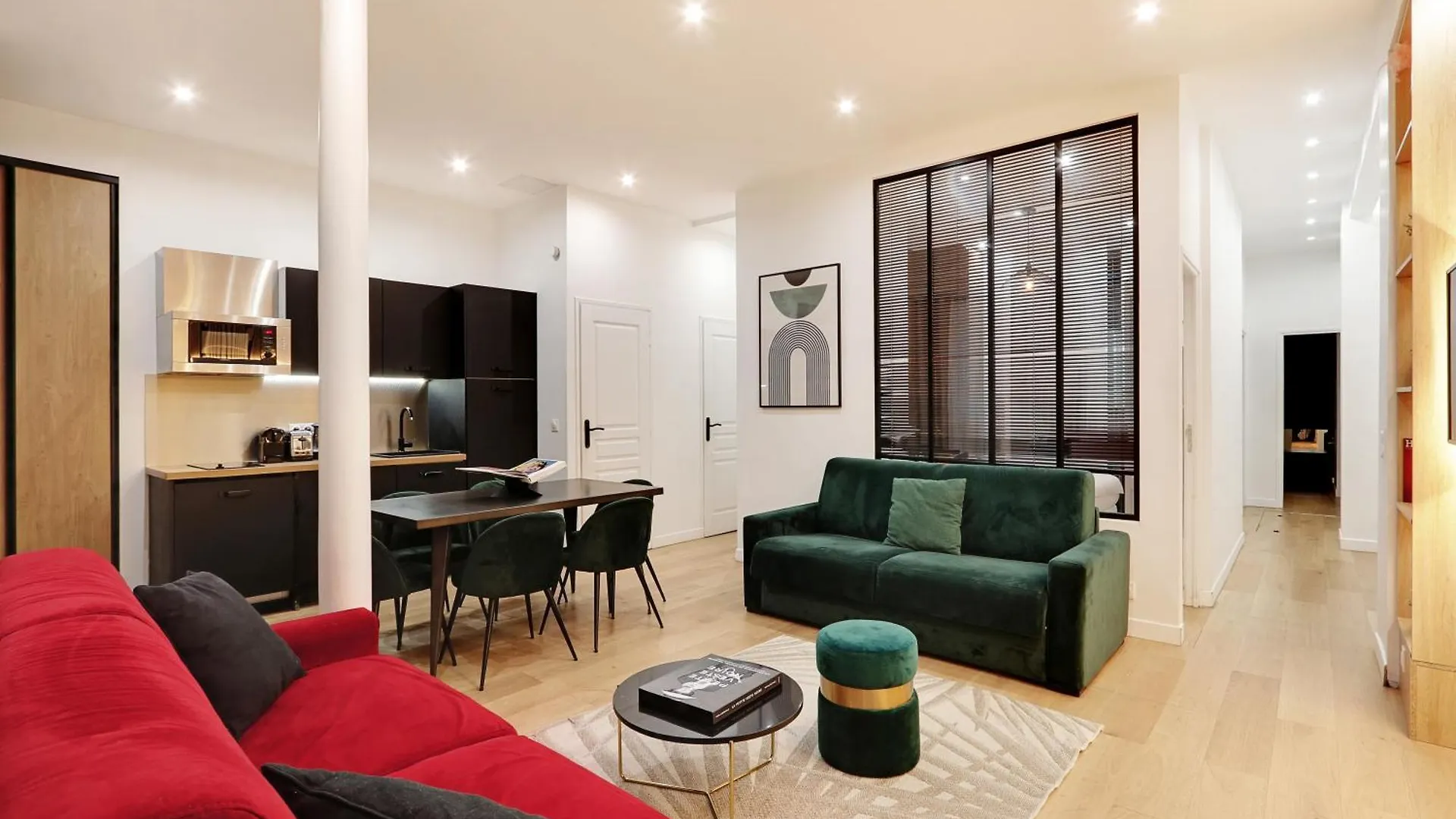 Off Majesti Apartments In Montmartre - Rue Pierre Fontaine Παρίσι